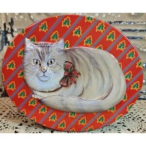 Adorable NEW Embossed 3D Christmas Cat Kitten Tin